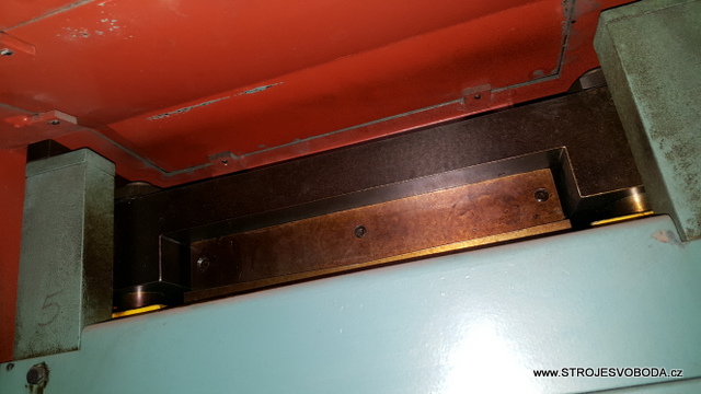 Přímočaré dělicí zařízení QDP 250/100 (1 - QDP 300-100 (4).jpg)